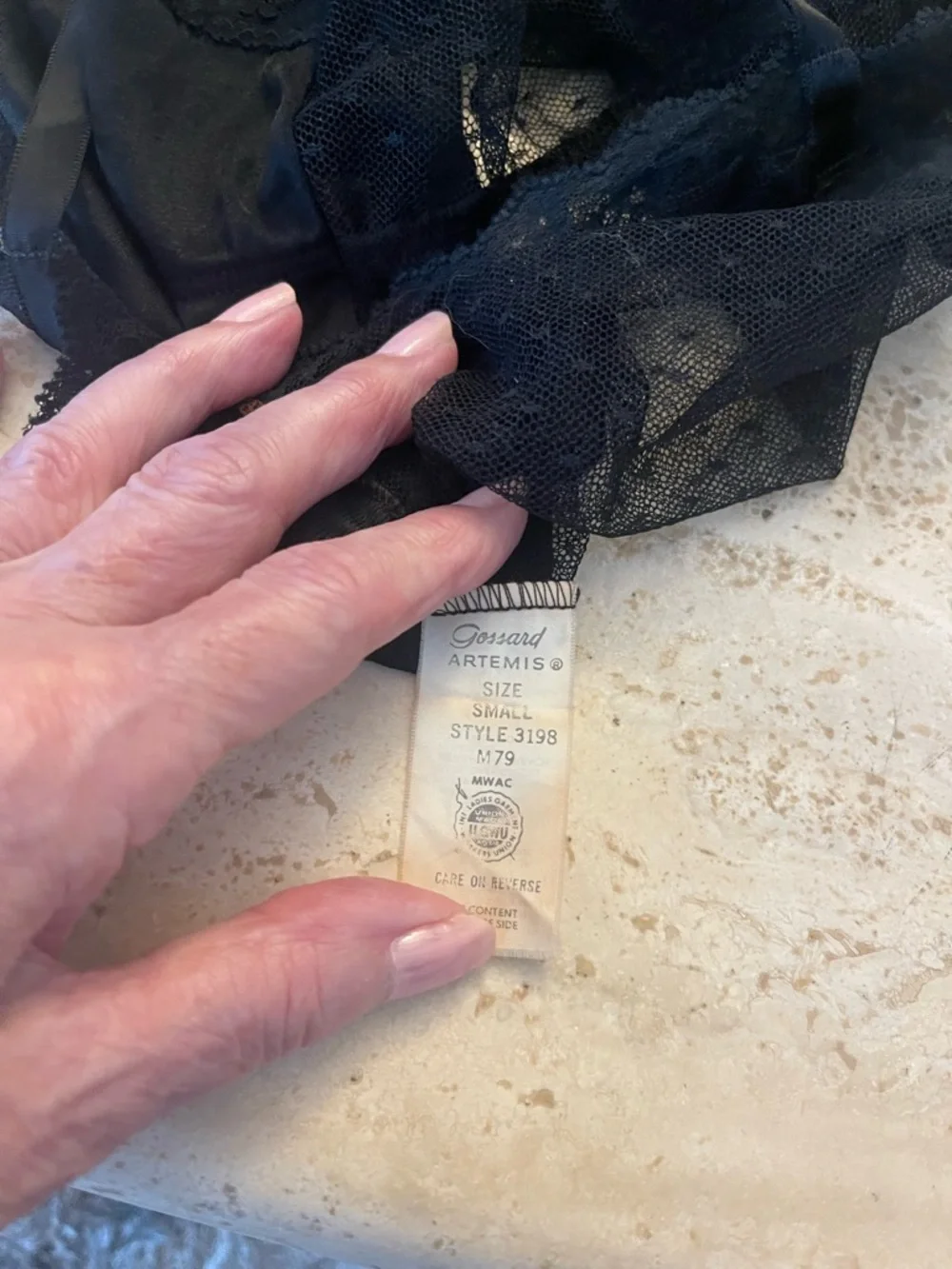 Black Lace GOSSARD ARTEMIS Camisole Union Label Small S Vintage Lingerie Beauty - Picture 11 of 15